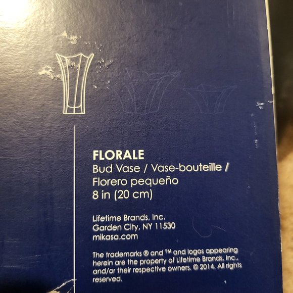 Mikasa Florale Glass Bud Vase from Macys (open box) - Picture 3 of 5